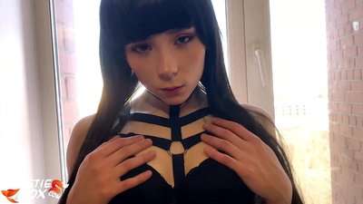 Varma Bruna Suĉas Profunde kaj Senteme Fikita Pro Mono